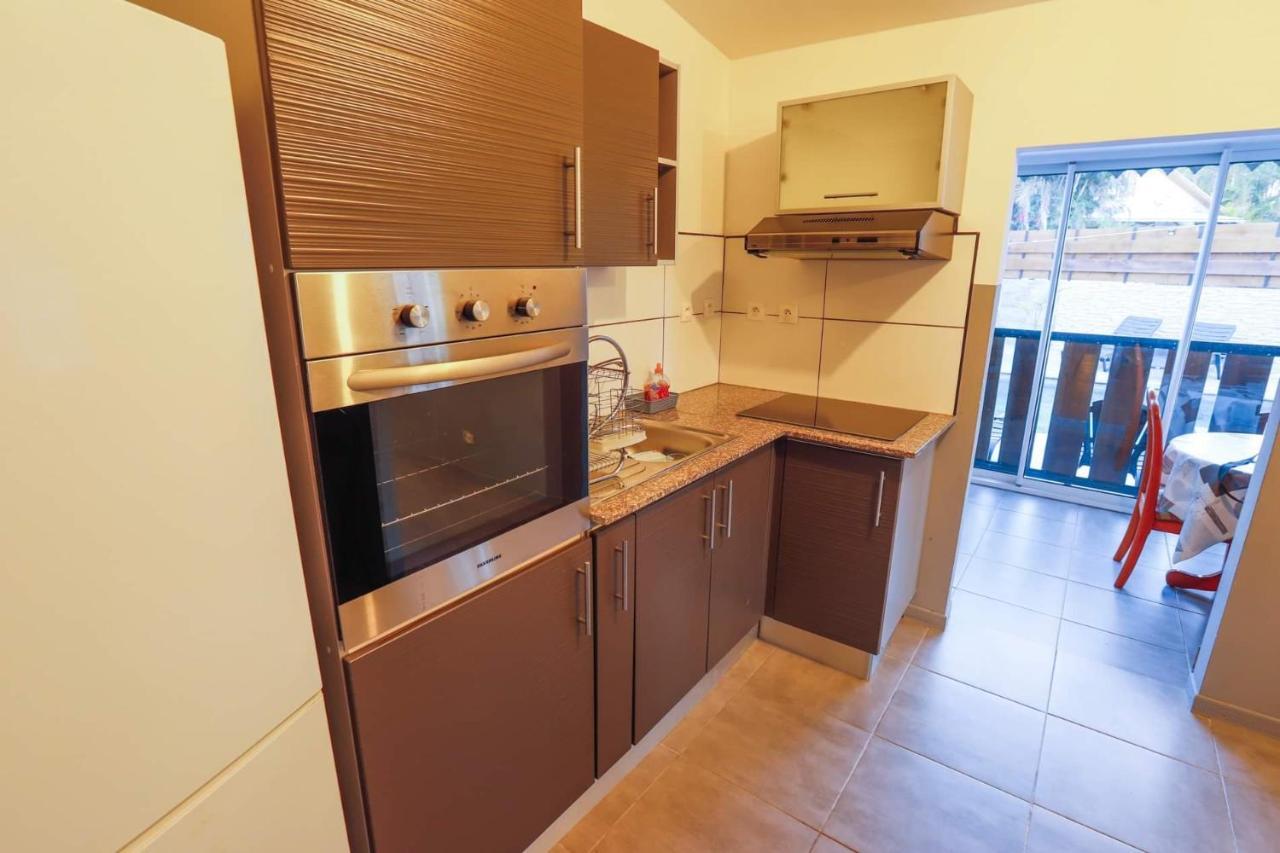 Villa L'avocat avec piscine chauffée et jacuzzi à Le Tampon Extérieur photo
