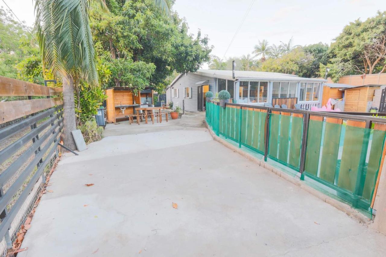 Villa L'avocat avec piscine chauffée et jacuzzi à Le Tampon Extérieur photo